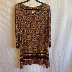 #849 Ruby Rd. Burgundy and Gold Patterned Tunic